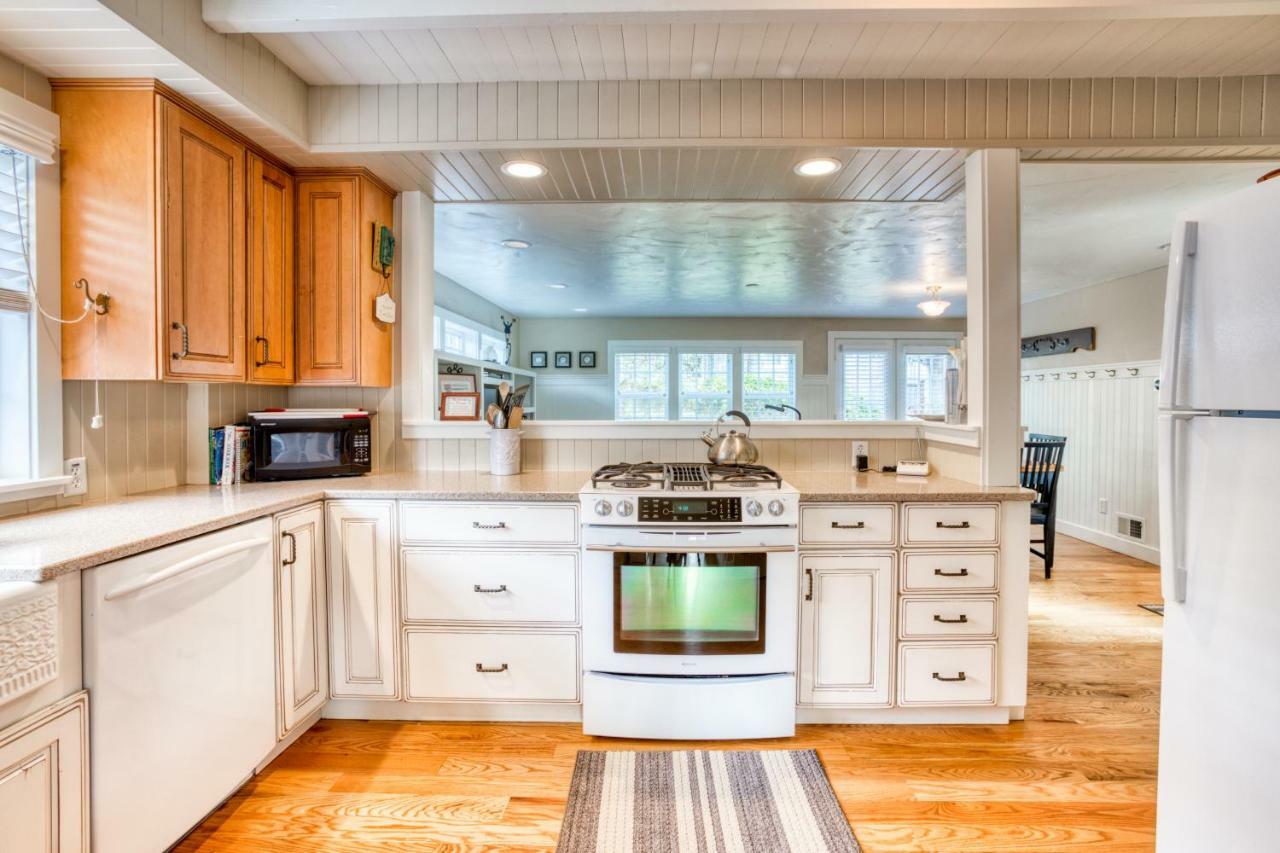 Seaside Classic Cottage ภายนอก รูปภาพ